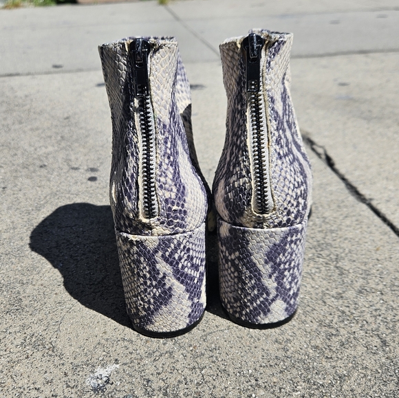 Steve Madden Jillian Boots - Picture 5 of 8